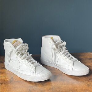 Women’s Nike Blazer Mid ‘77 Vintage | Triple White